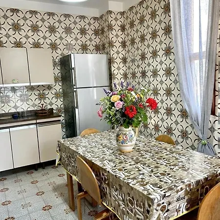 펜션 Rosa 100 Dal Mare, 3 Posti Auto E Giardino 갈리폴리