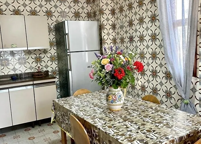 펜션 Rosa 100 Dal Mare, 3 Posti Auto E Giardino 갈리폴리